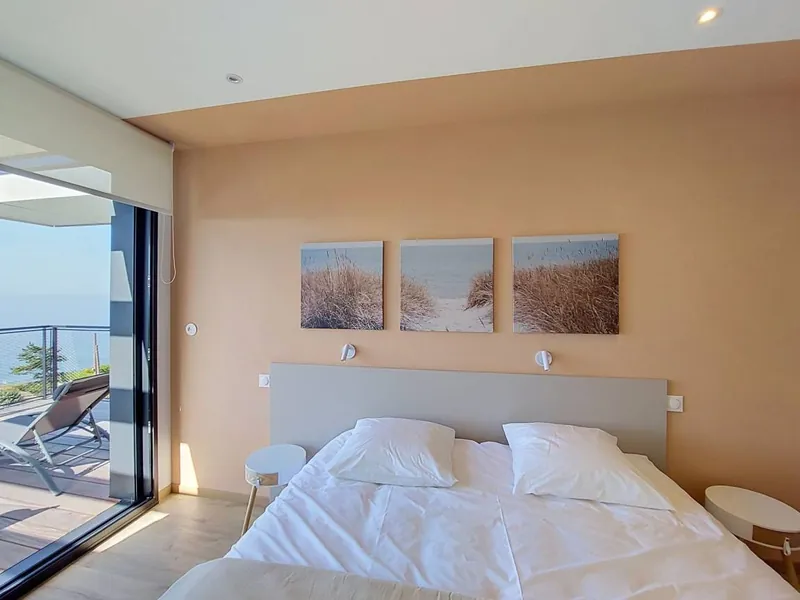 Chambre double avec sortie sur la terrasse